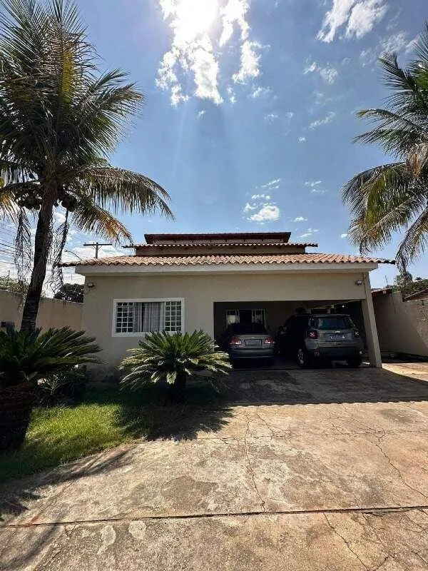 Casa na Vila João Vaz com 3 quartos sendo uma suíte, cozinha, sala e garagem e a...
