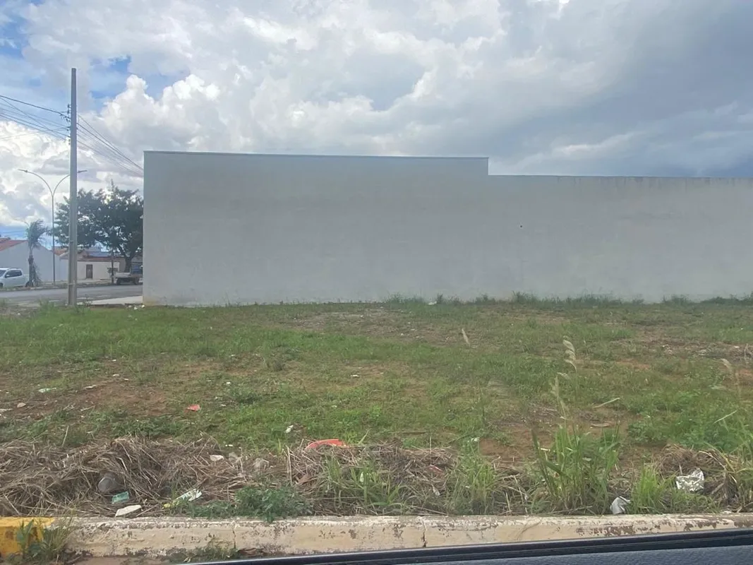 Terreno DE 200 METROS no Bairro Buritis 3.Quitado apto pra financiamento 21/03/2...