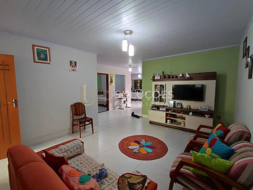 Casa com 2 Residências | 4 Quartos | Porcelanato | Terreno 352m² | Sobradinho QD...