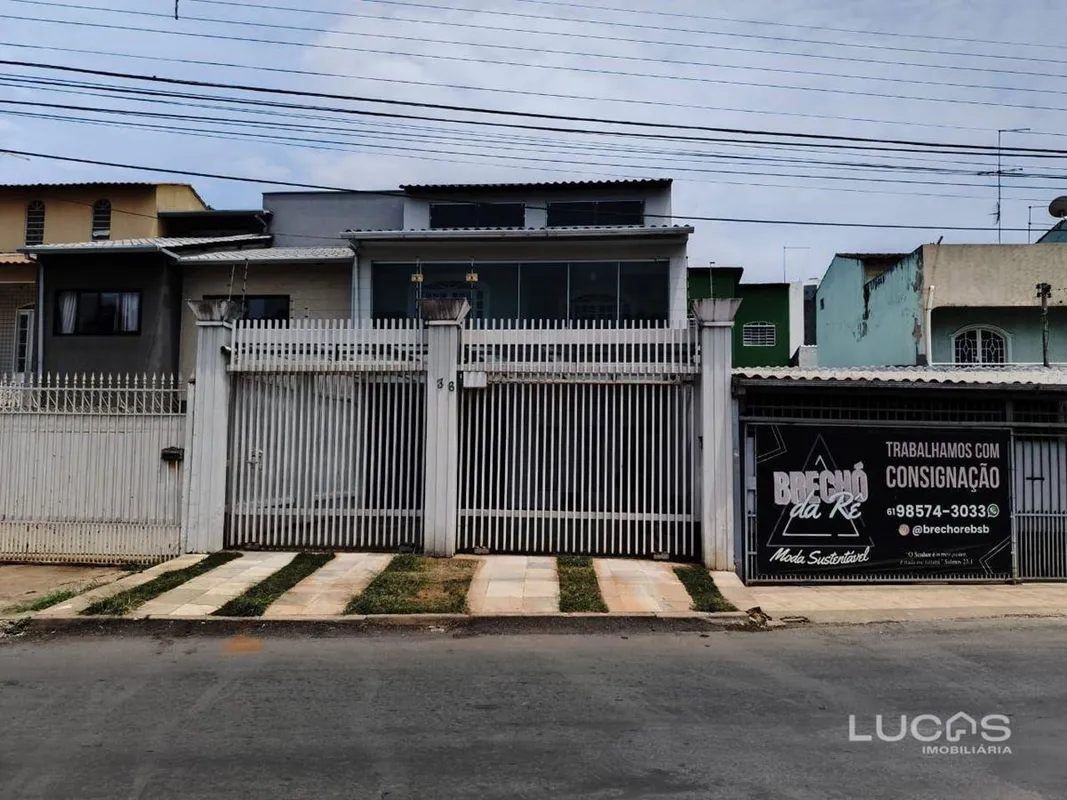 Vendo casa na QS 5, Taguatinga Sul - D.F Sobre este imóvel Casa sobrado em lote ...