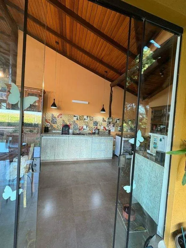CASA COM HABITE-SE CONDOMÍNIO VERDE - JARDIM BOTÂNICOUm refúgio verde para chama...