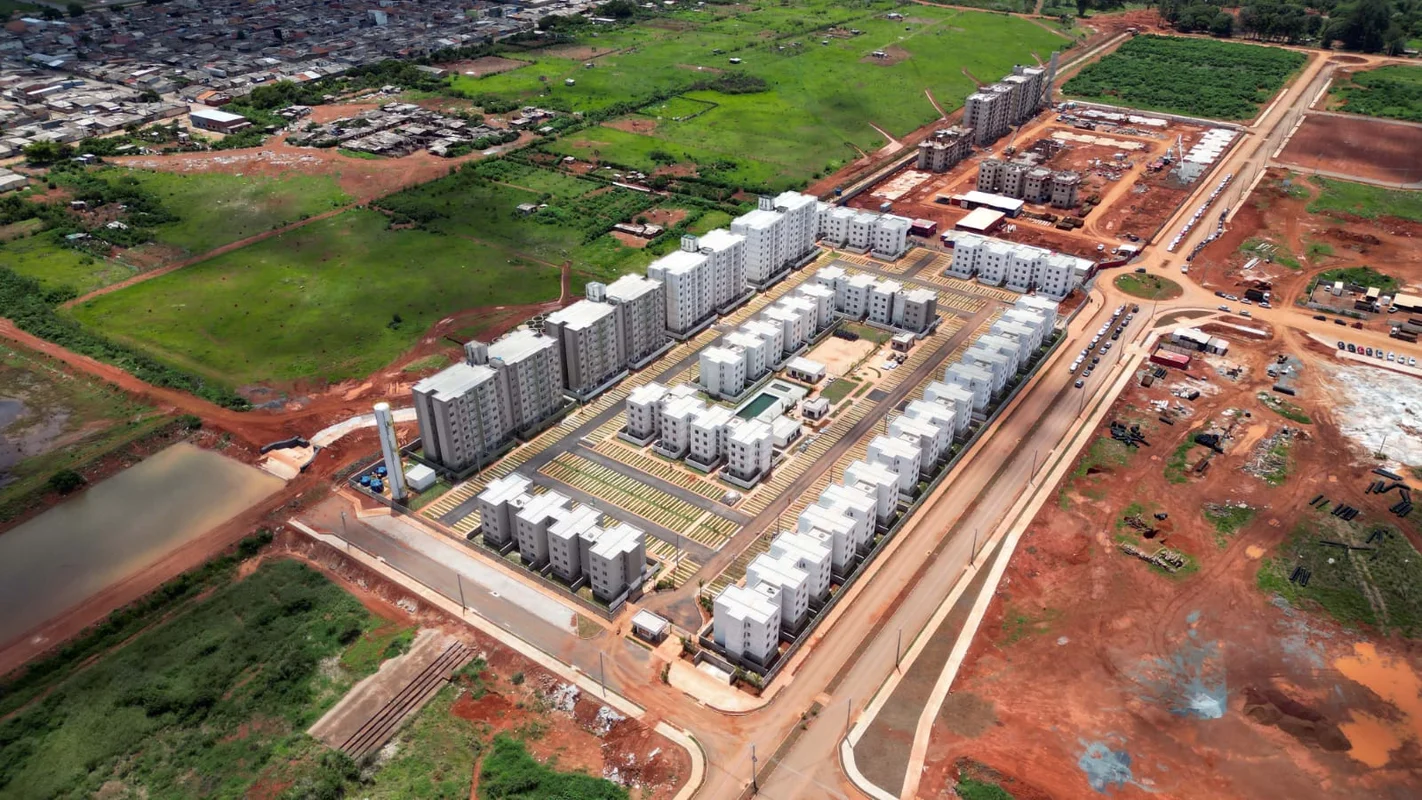 Conquiste seu novo lar na melhor localização de Ceilândia! Este apartamento padr...