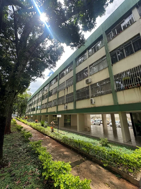  Apartamento à venda – SQS 414 | Asa SulExcelente oportunidade para morar em uma...