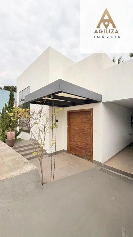 Duas casas de alto padrão no mesmo lote, no Condomínio Belvedere GreenViva com c...