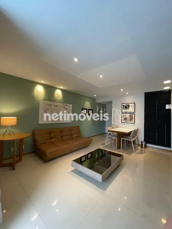 Exclusividade e Sofisticação no Park Sul: Bangalô Reformado no Hotel JadeApresen...