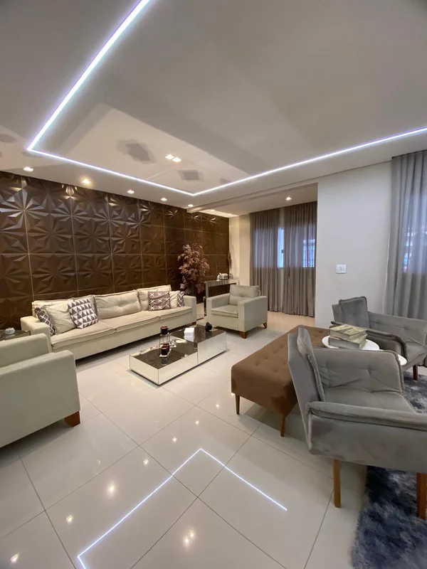 Oportunidade única, Sobrado encantador semi mobliado.Analisamos oferta com imóve...