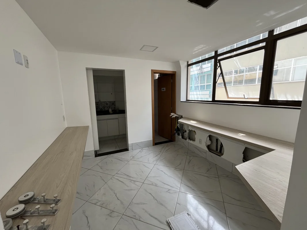 Andar no setor comercial sul com 300 m2 18/03/26