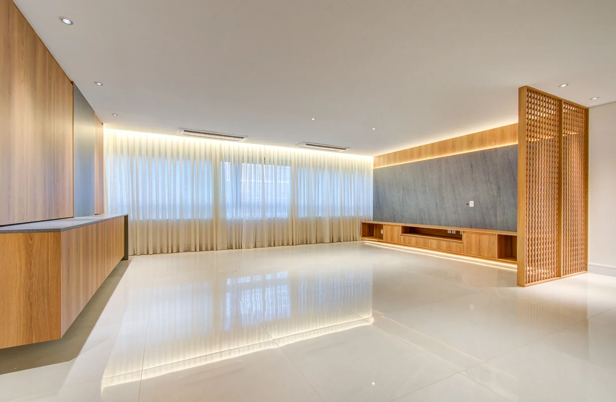 Sofisticado apartamento de canto com 210m2 + depósito, com Armários e Ar Condici...