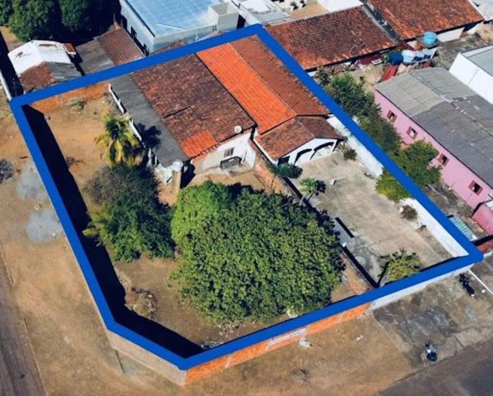 OPORTUNIDADE PARA INVESTIDORES E COMÉRCIOLotes comerciais à venda em localização...