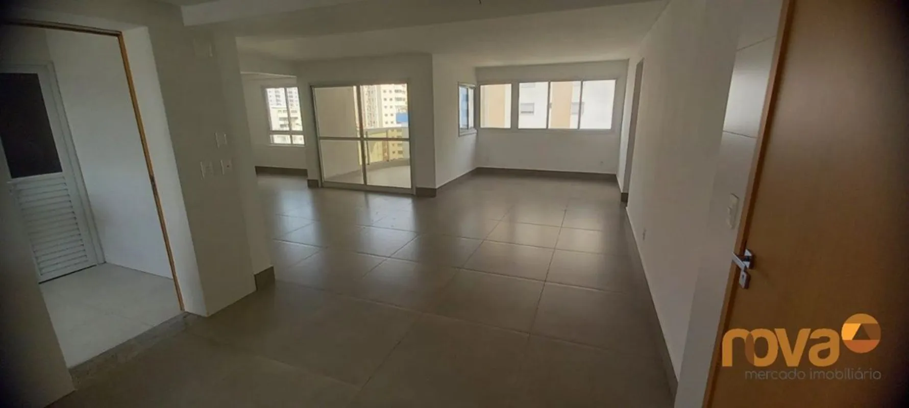 Apartamento 3 quartos com 3 suítes a venda no setor Bueno, com varanda, Nascente...