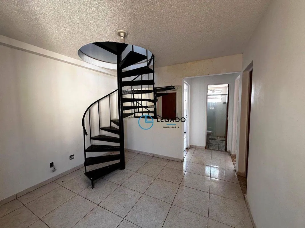 Este excelente apartamento com cobertura é uma oportunidade ideal para quem busc...