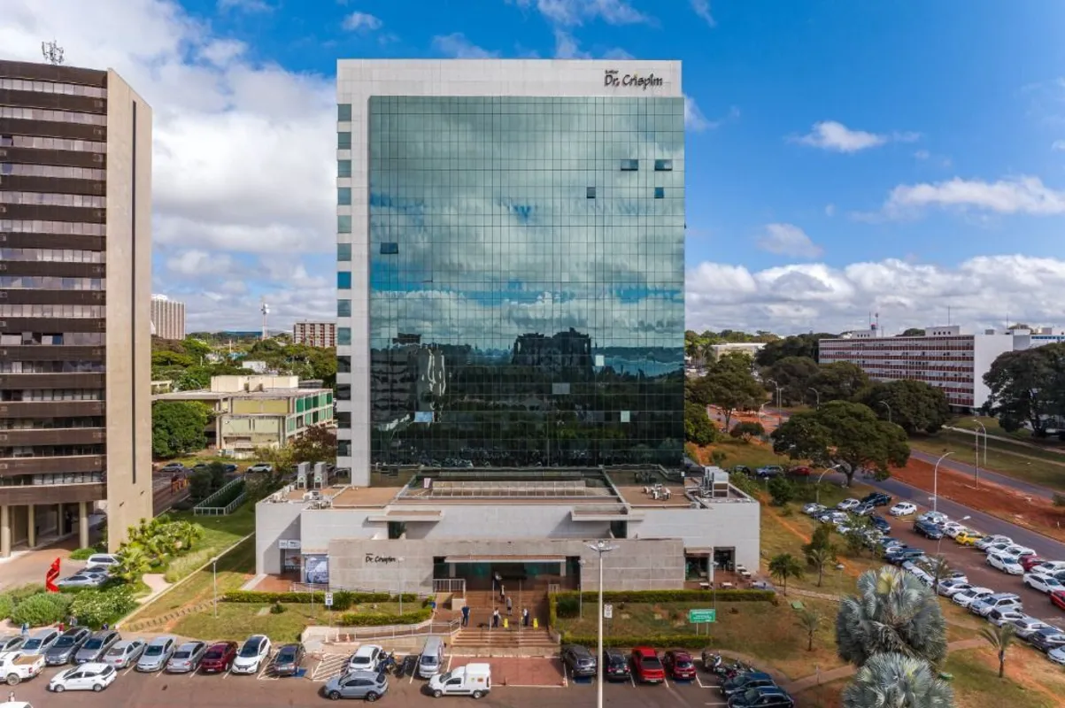 :: Centro Médico Dr. Crispim consultório com garagem Centro Médico Dr. Crispim c...