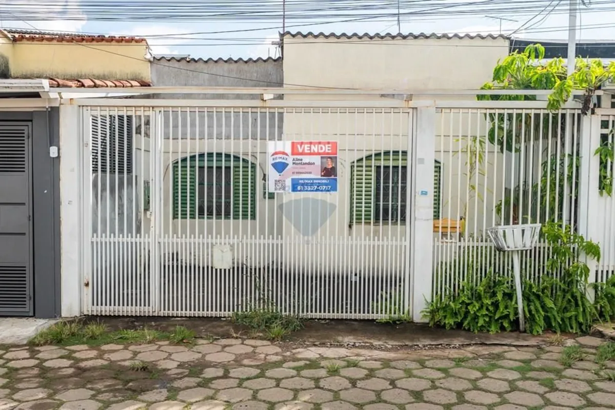 CASA COM 3 QUARTOS + EDÍCULA NO GUARÁ I (QI 12) | LOCALIZAÇÃO PRIVILEGIADAEM BRE...