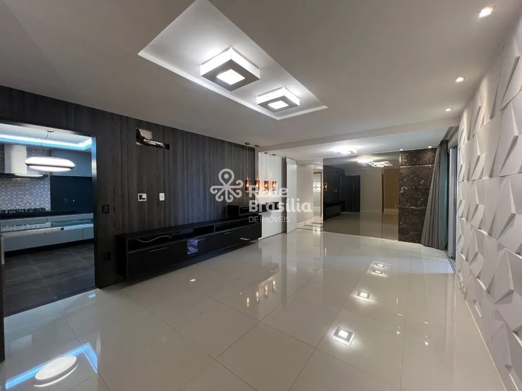 Apartamento Reformado de Alto Padrão no Le Ciel - 3 Quartos com Suíte Master.Pla...