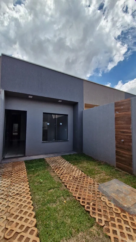 SAIA AGORA MESMO DO ALUGUEL!!!Casa de 3 quartos sendo 1 suite no João Braz proxi...