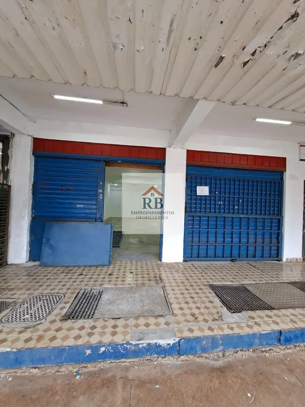 Loja de 200 m² na Quadra 18 Conjunto 12, Paranoá, DF — espaço ideal para negócio...