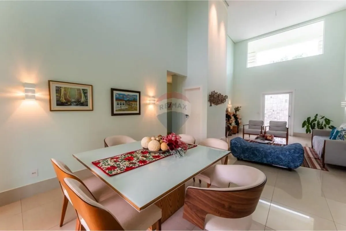 Casa de 3 quartos Aceita financiamento Cond. da Av. Vereda da Cruz Terreno 800m²...