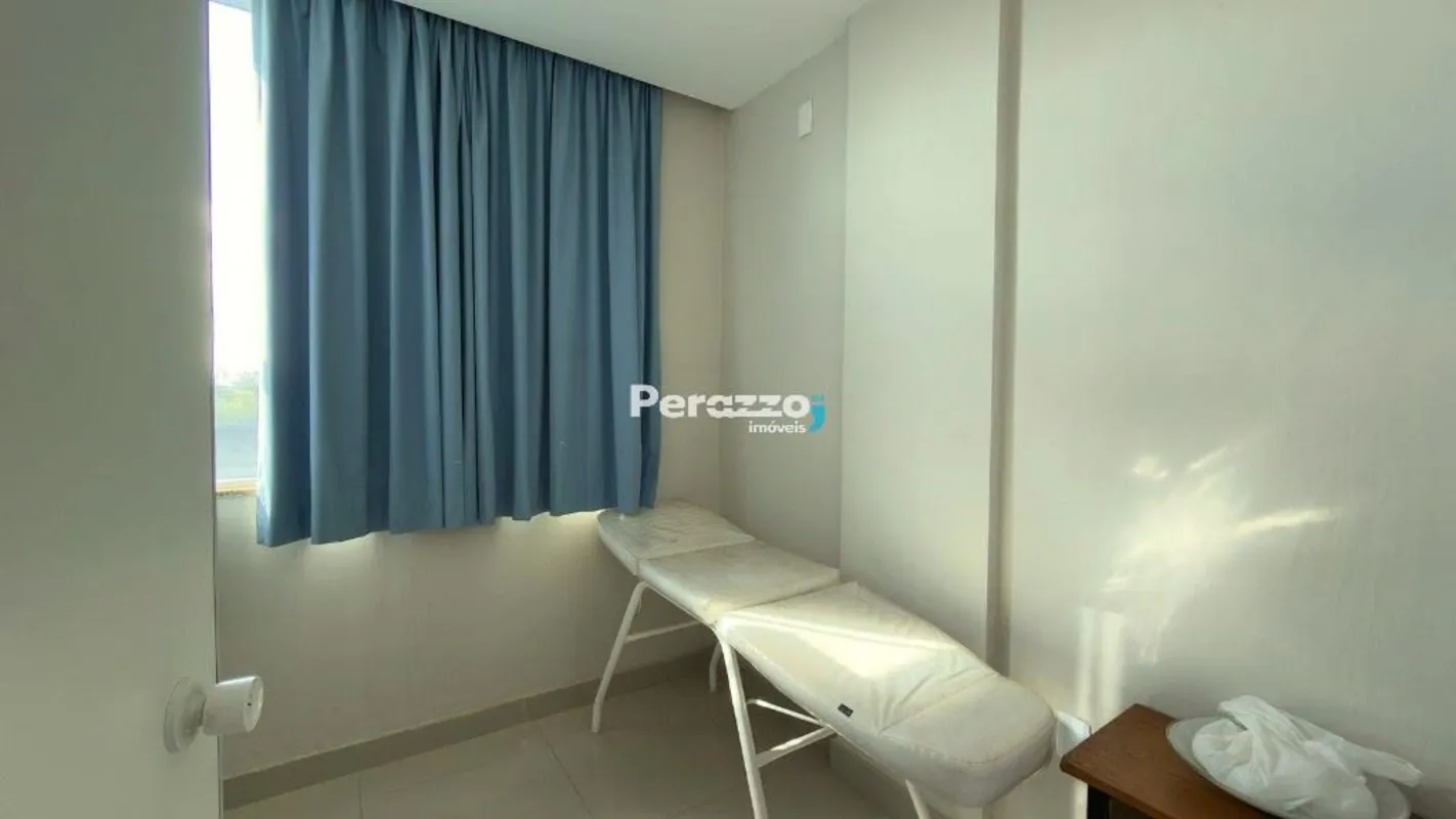 Ótima Sala Comercial localizada no Condomínio Solar de Brasília Jardim Botânico ...