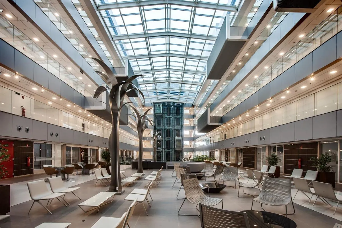 SGAN 601 - LOJA COM ÓTIMA LOCALIZAÇÃO - ION Escritórios EficientesARQUITETURA IC...