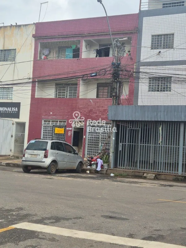 QE 38 | Prédio Comercial / Residencial / 2 lojas / 4 kits | Guará II Excelente o...