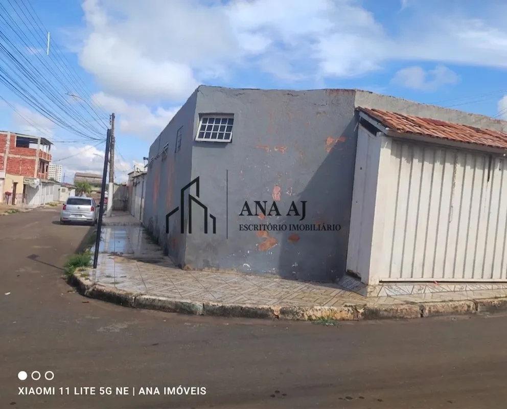 ANA IMÓVEIS ANUNCIA:OPORTUNIDADE: LOTE COM 3 KITNET, COM 1 QUARTO REDIMENTO R$1....