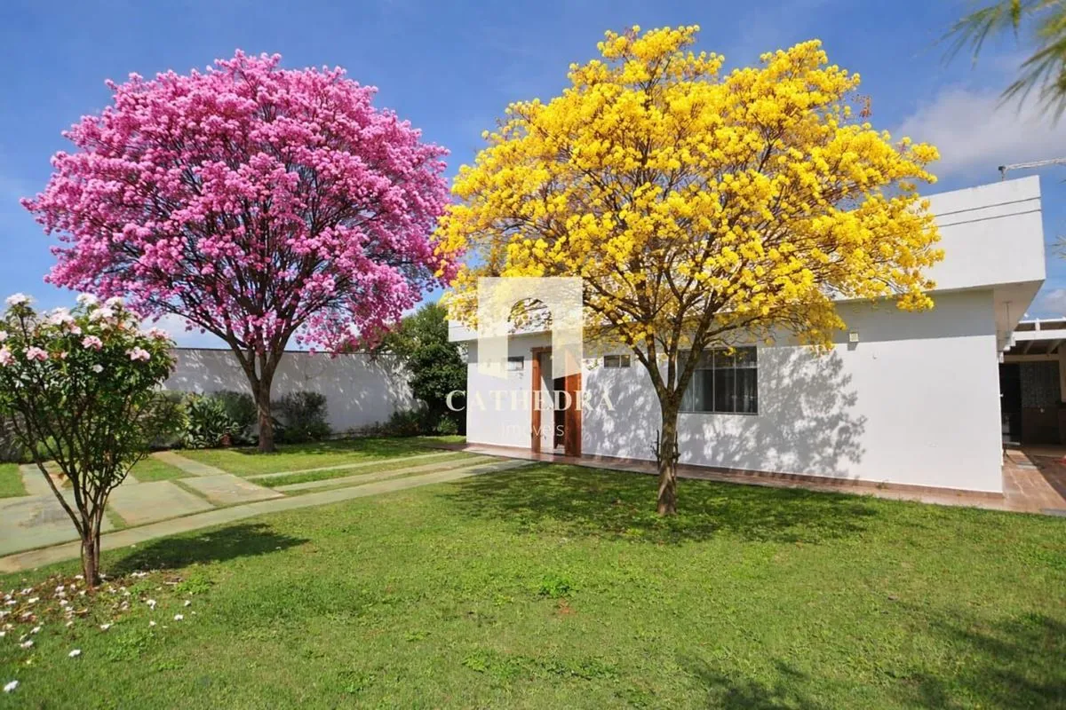 Procurando a casa ideal em Brasília? Acabou de encontrar! Bela e aconchegante, e...