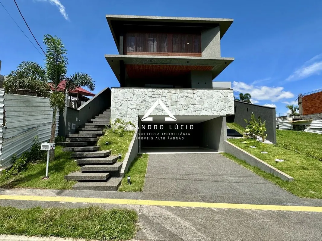 Casa Triplex à venda no Jardins Barcelona em Goiânia imóvel de alto padrão com v...