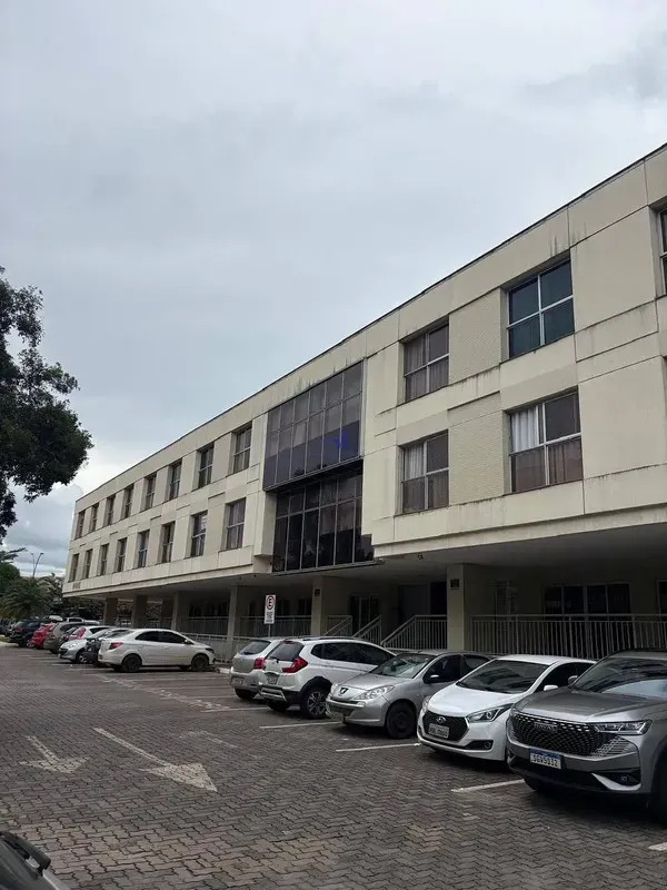 Cláudio Antônio Imóveis aluga belíssimo Apartamento Duplex de 01 Quarto no Ed. V...