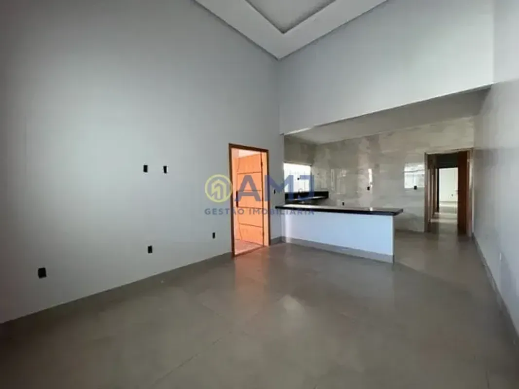 CASA À VENDA JARDIM ITAIPU GOIÂNIAAcabamento de alto padrão Pronta para financia...