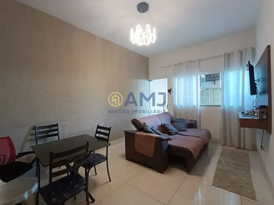 Casa à Venda na Vila Rizzo- Localização estratégica, próxima à GO-060, com fácil...