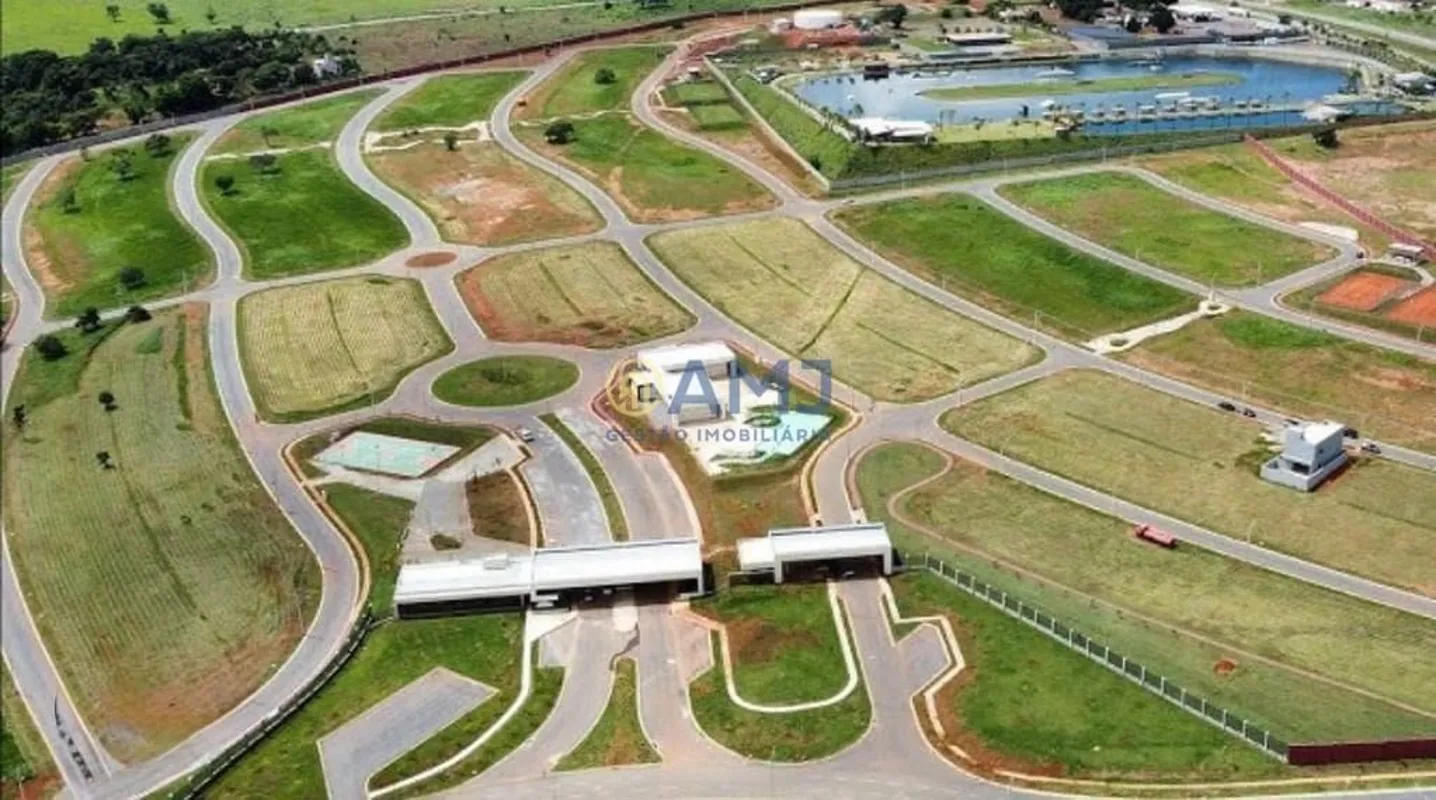 VENDO ÁGIO LOTE NO CONDOMÍNIO SOLARIS LAGUNA 344,24m² Lote de esquina, acima da ...