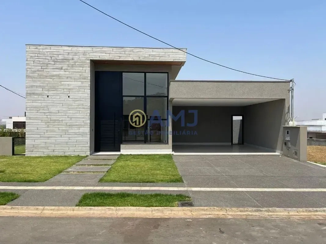 Casa Térrea no Jardins Capri Alto Padrão Lote de Esquina220 m² de construção 443...