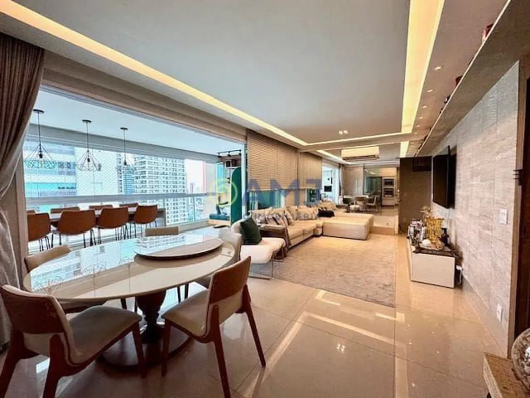 APARTAMENTO MOBILIADO À VENDA ED. BOTANIC SETOR MARISTA GOIÂNIA Andar alto Nasce...