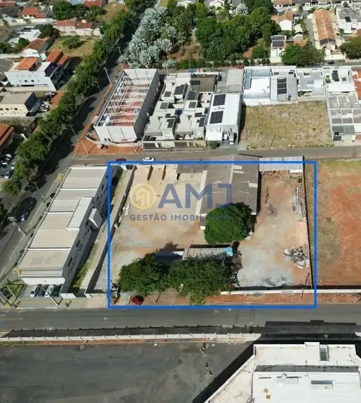 ÁREA COMERCIAL PARA LOCAÇÃO JARDIM ATLÂNTICO GOIÂNIA Contraesquina da Av. Guarap...