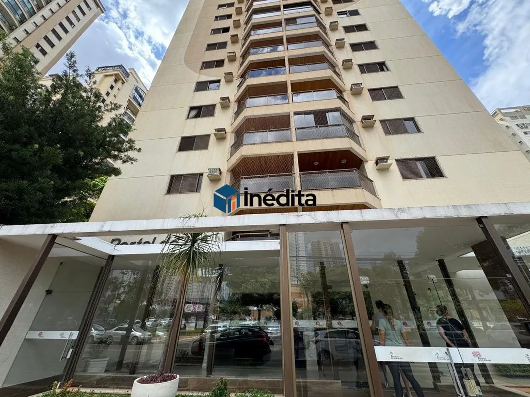 LOCALIZAÇÃO:Localizado em região com fácil acesso e boa infraestrutura urbana, p...