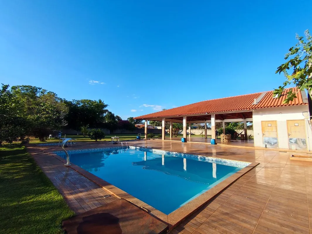 Chacara no Sítio Recreio Manções do CamposSão 5000m² com espaço de 283,92m²5 ban...