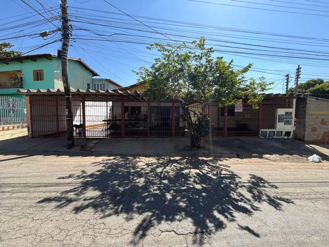 Oportunidade de adquirir sua casa no Residencial Conjunto Castelo Branco/ Vila S...