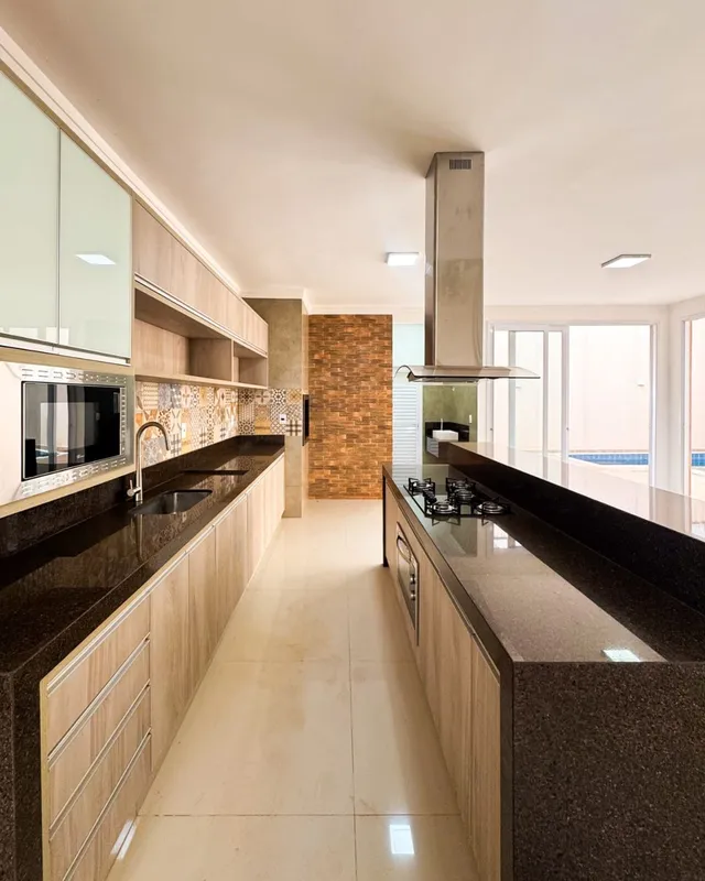 Casa a Venda INTERLAGOSRua Serafim Leão Vieira Lt 181. Qd 10. Frente pro lago.Te...