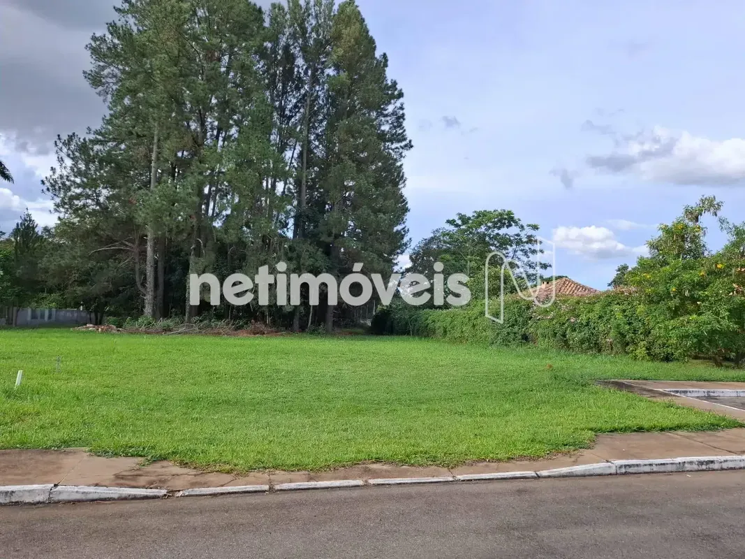 Fração de meio em uma das melhores quadras do Park Way, que é a Quadra 15, 2.500...