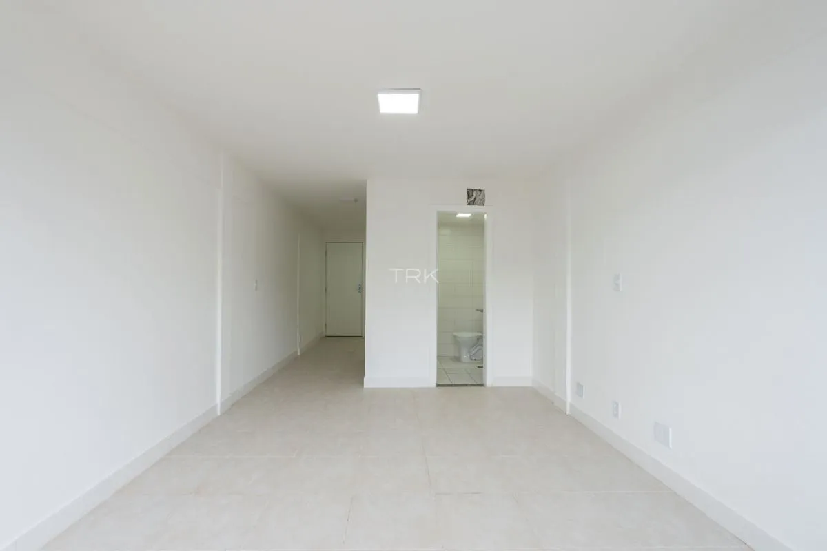 Sala comercial para locação na CLN 201, Asa Norte - Brasília.4 experiências incr...