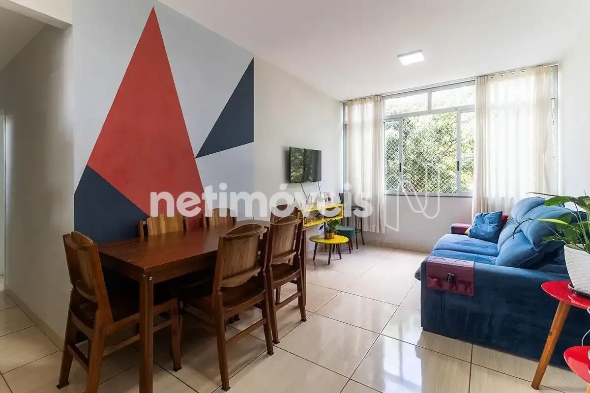 APARTAMENTO 02 QUARTOS, VAZADO, DE CANTO - SQS 205Localização privilegiada em um...