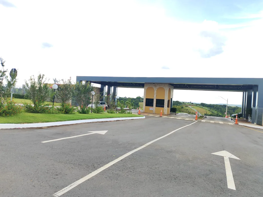 Lote no Condomínio Residencial Villa ToscanaCom área: 1.070,35 m²Quitado 21/03/2...