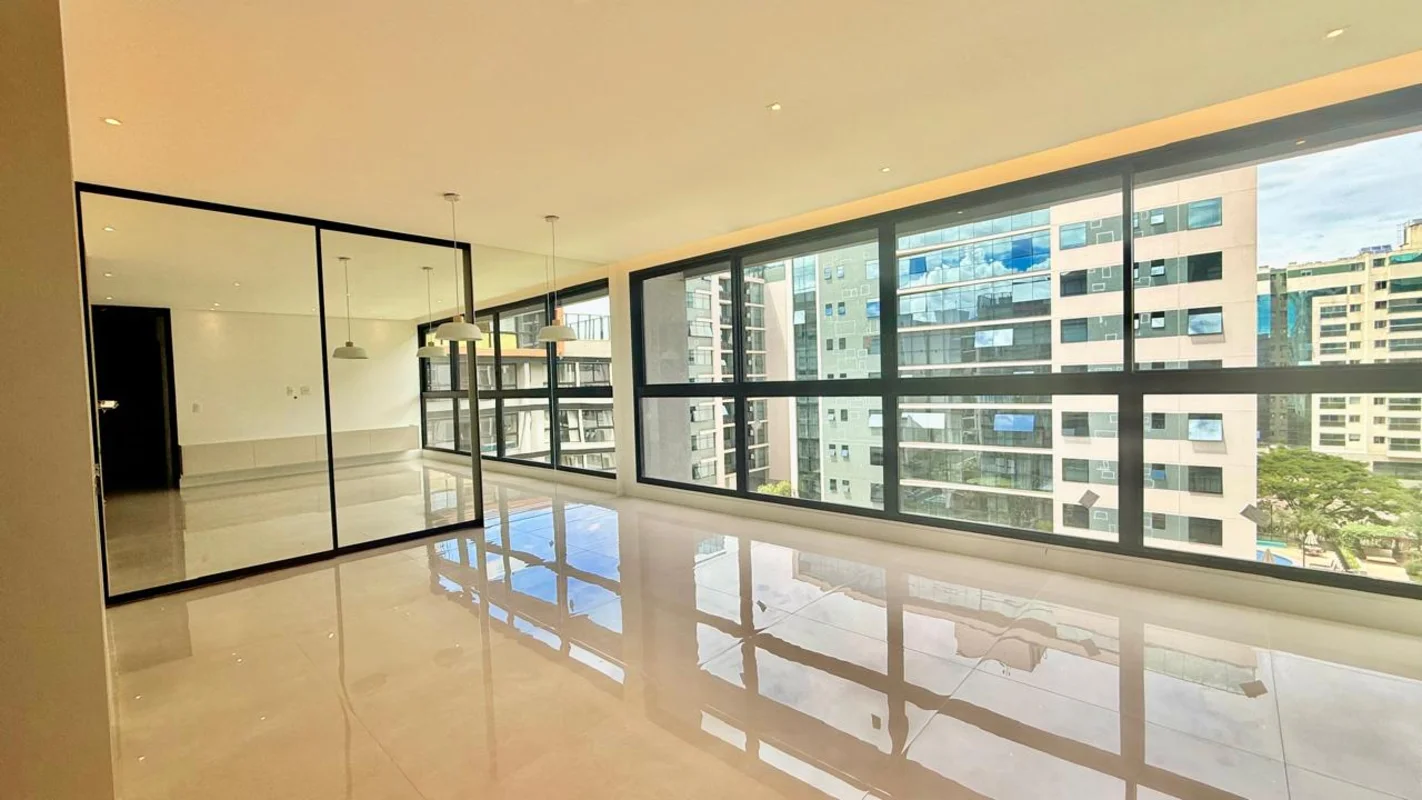 Apartamento em Condomínio Fechado com Vista Privilegiada para a Área de LazerVen...