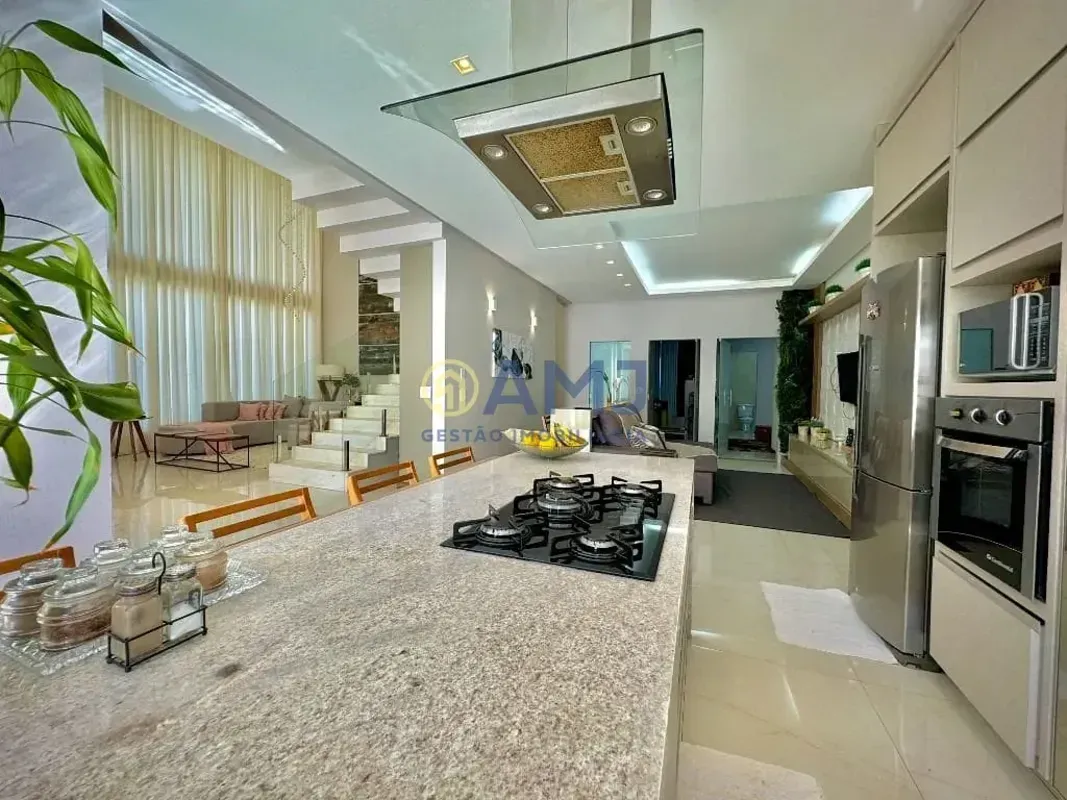 CHÁCARA DE ALTO PADRÃO À VENDA EXCLUSIVIDADE E NATUREZATerreno: 5.119 m² Constru...