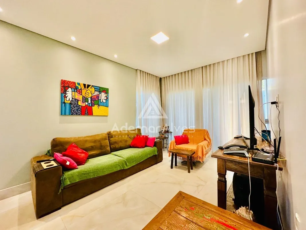Linda casa à venda! Localizada em um bairro tranquilo e seguro, esta casa é perf...