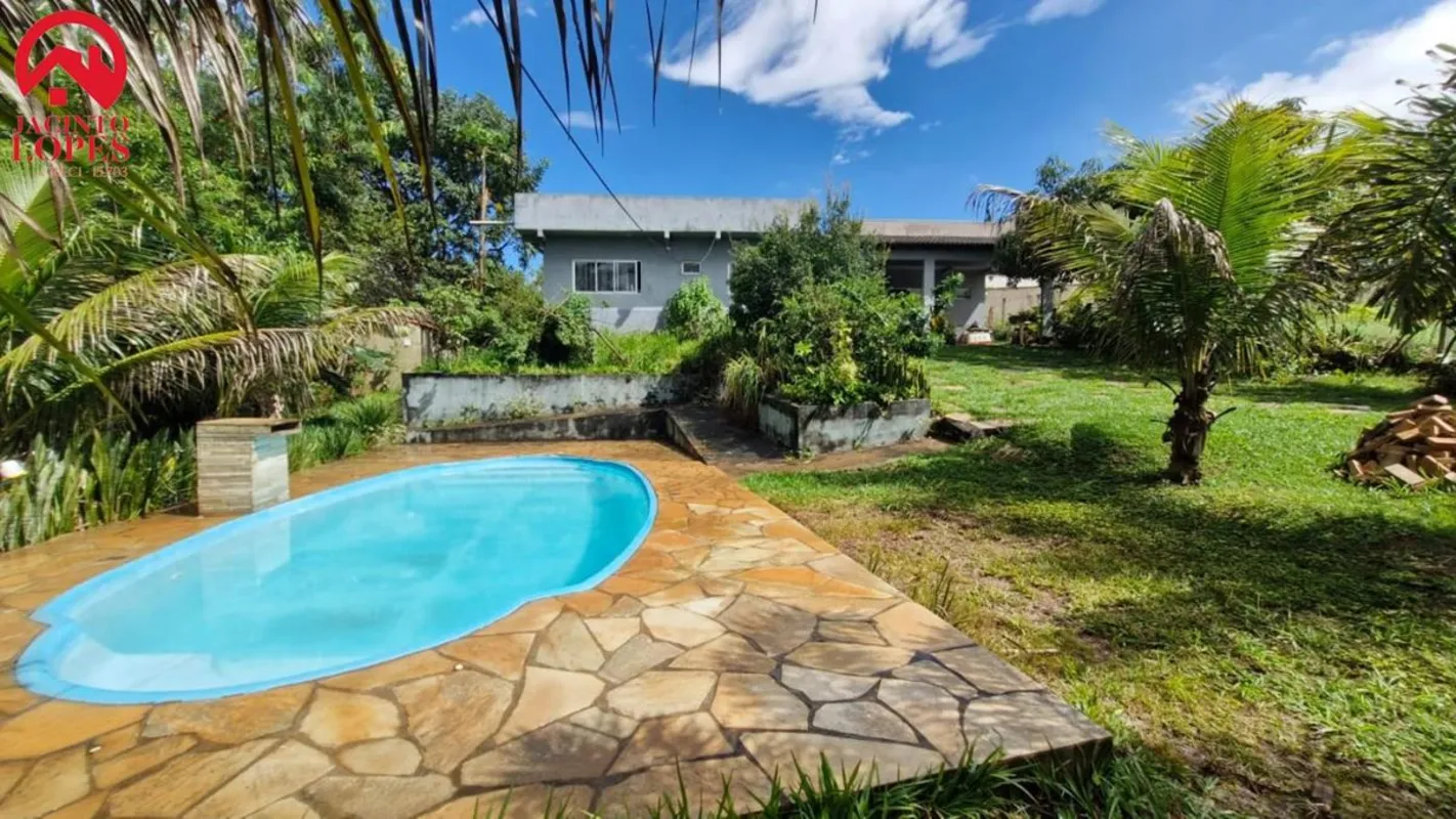 CASA À VENDA JARDIM BOTÂNICO CONDOMÍNIO OURO VERMELHO IIÁrea construída: 220m² L...