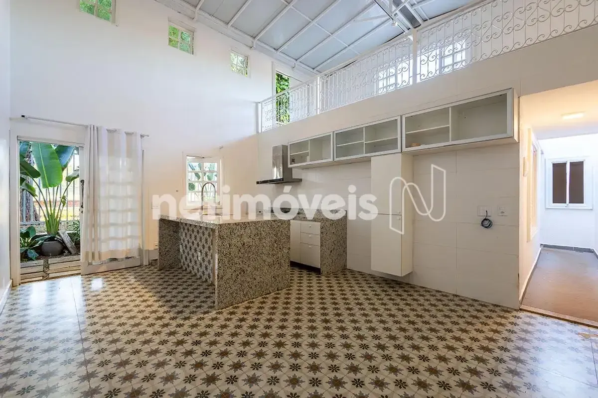 LocalizaçãoAo lado da EPNB e EPIAFácil acesso ao ShoppingPróximo a comércio ampl...