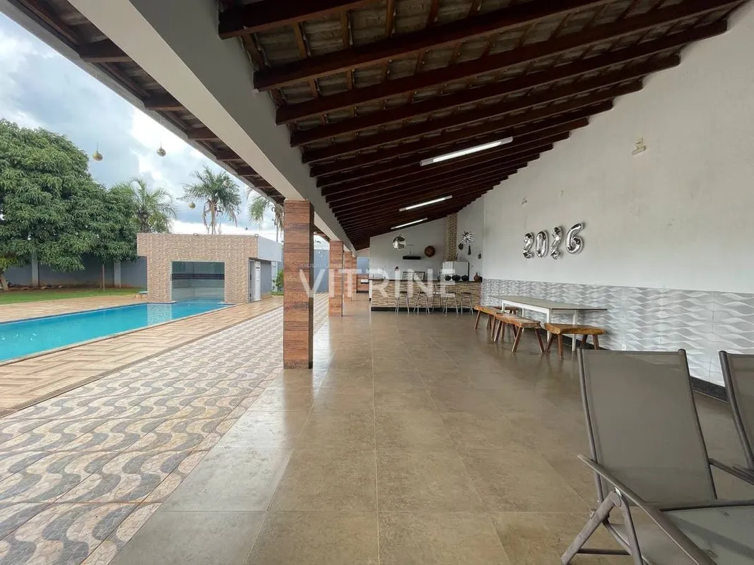 Ponte Alta Norte Rua Bellavia, casa 5 quartos e lote 2.500m2. Casa 5 quartos e 3...