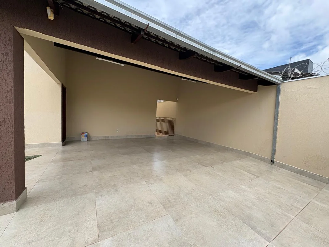 Descubra uma oportunidade única na Rua PB 22, no bairro Parque Brasília 2 Etapa,...