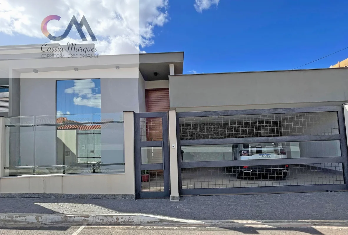 VENDO EXCELENTE CASA RUA 10 – CONDOMÍNIO FECHADO – VICENTE PIRES-DFNa melhor rua...